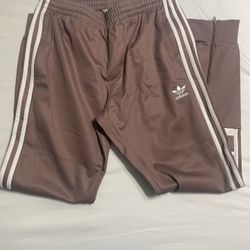 Women’s Adidas Pants Size Medium