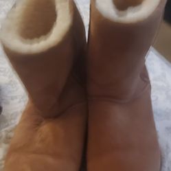 UGGZ