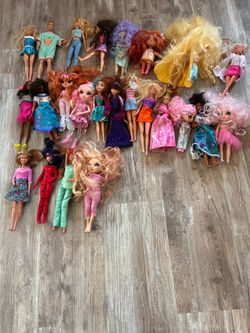 Barbie house with Barbies
