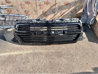 2019 to 2024 DODGE RAM 1500 GRILL