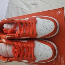 Men Holloween NIKE Dunks 7 Men/ 8.5 Women