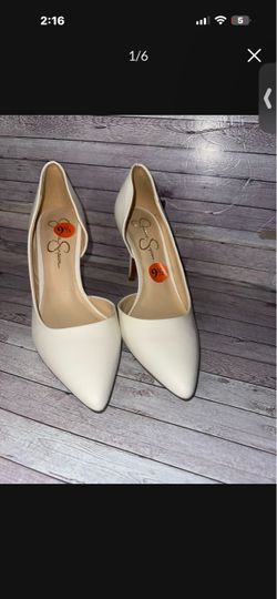 Jessica Simpson White Heels Size 9.5
