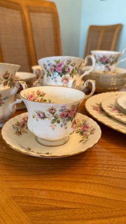 Royal Albert Bone China Dinner set