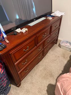 Dresser