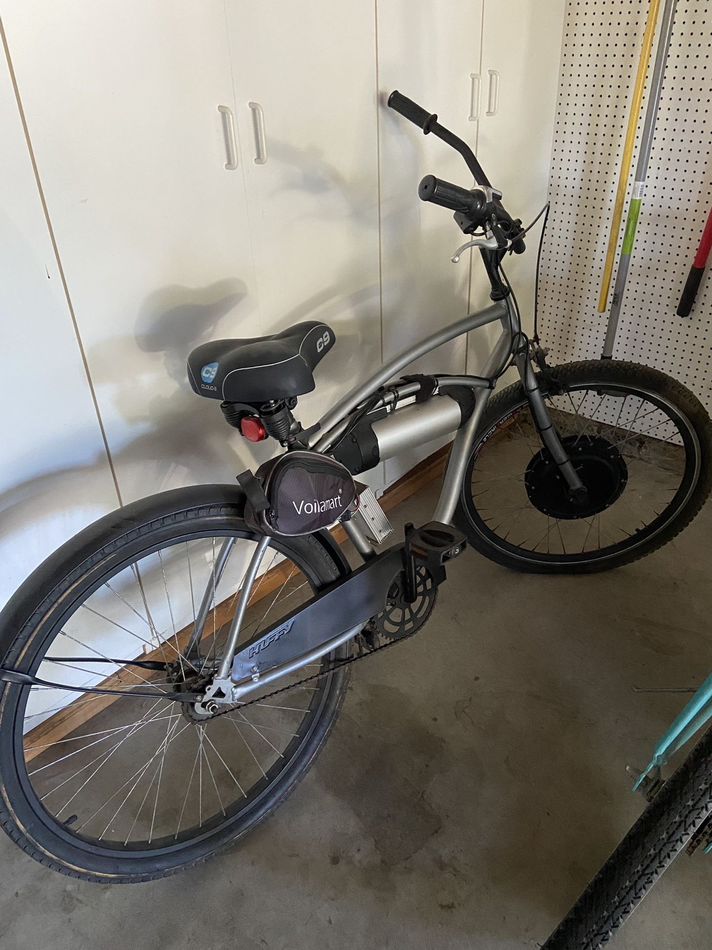 Beach Cruiser With Electric Motor