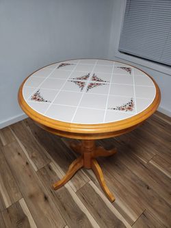 Wood Dinning Table