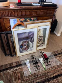 Picture Frame Set - Gold and White