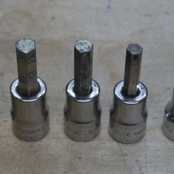LOT 7 Snap On Tools FAM10E- 4 Metric 10MM-4 mm Hex Bit Socket Driver USA USED. TESTED. IN A GOOD WORKING ORDER. 