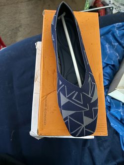 Navy Blue Geometric Knit Pointed-Toe Flats
