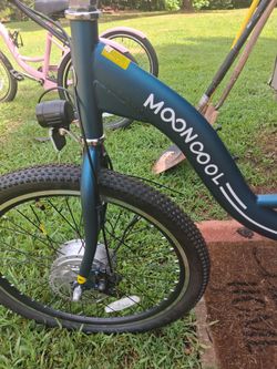 BRAND NEW Mooncool Adult Electric Trikes – Fully Assembled w/ Manuals! Never Ridden (Pink & Blue) + WE DELIVER! 🚚 (Save $200 on Both!)
