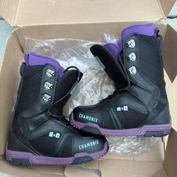 Snowboard Boots