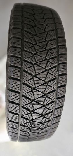 4 Winter Tires 215/70r17