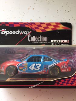 Richard Petty Diecast 1/43. Scale