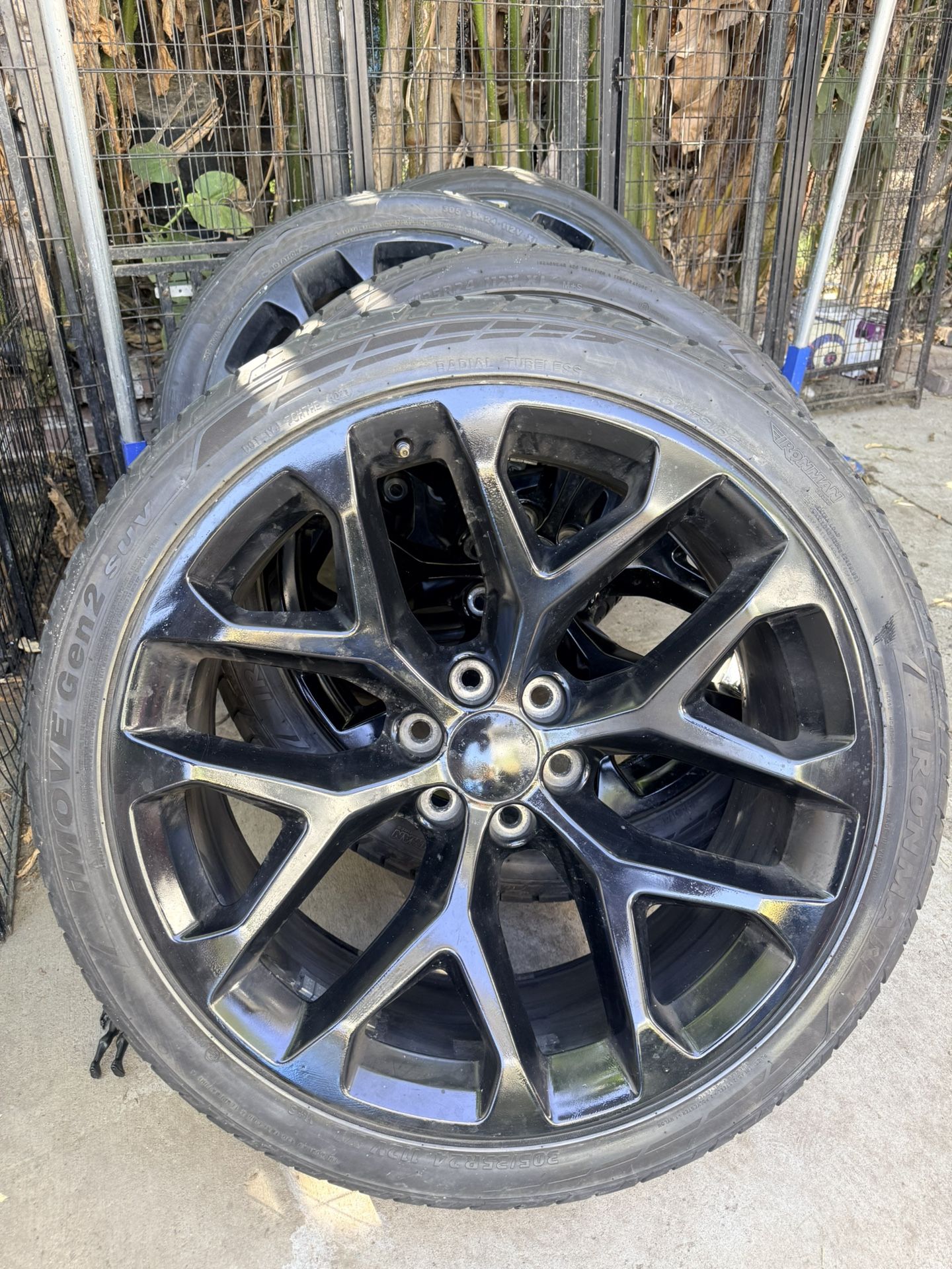 Snowflake 24” Rims 