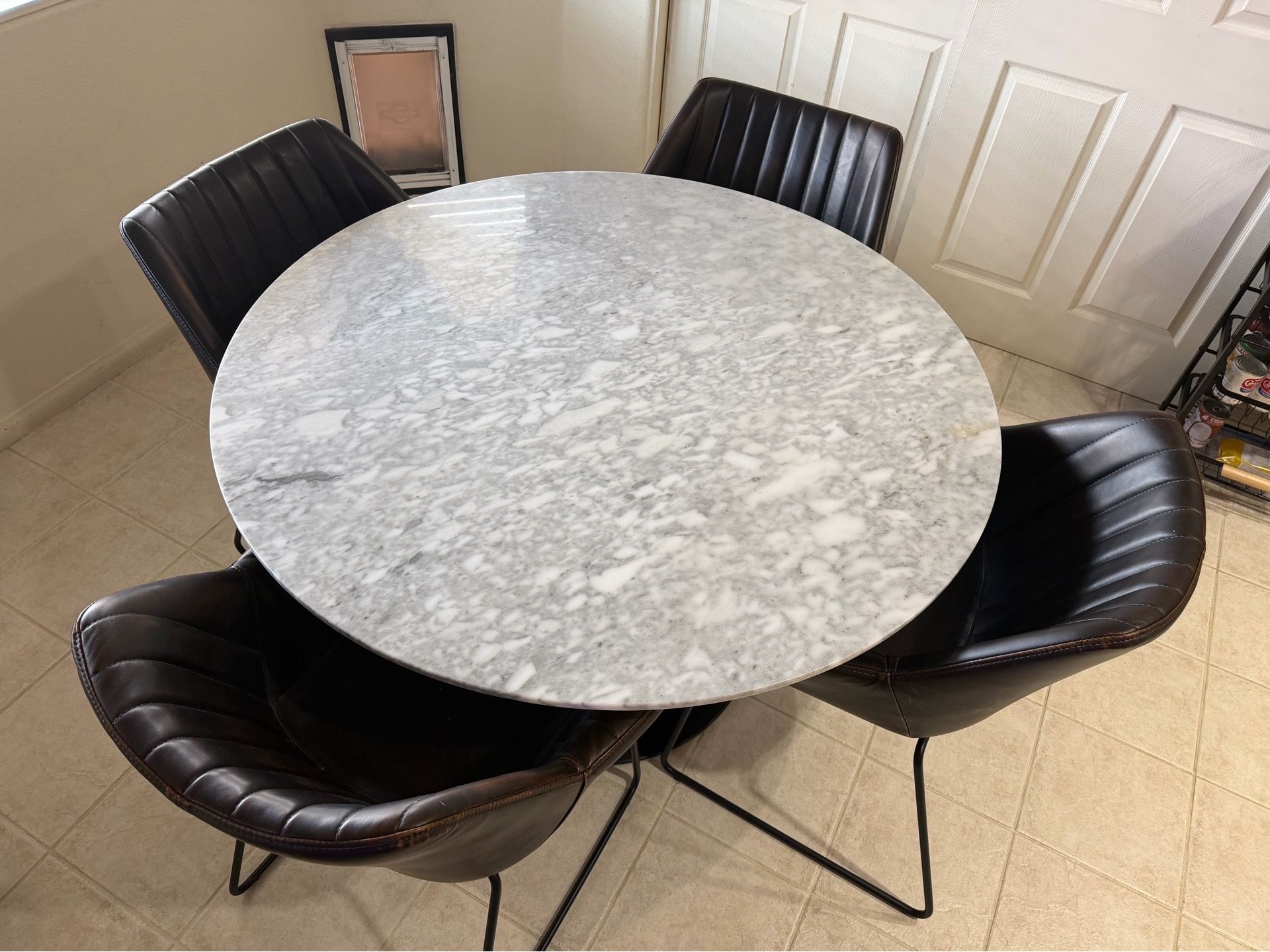 Round Dining Room Table