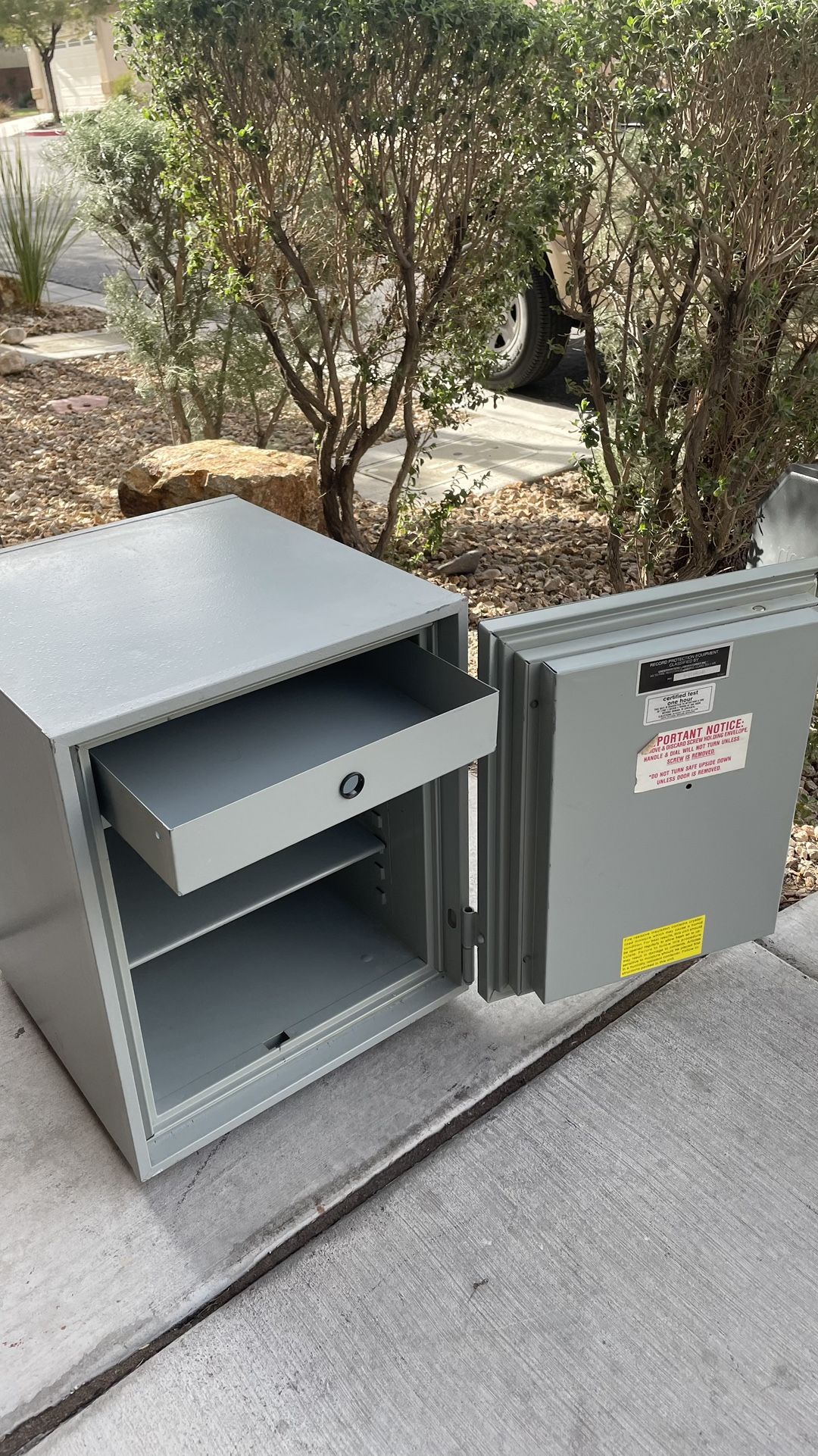 “FIRE FYTER”. VINTAGE FIRE RESISTANT COMBINATION SAFE GREAT CONDITION