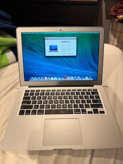 Apple MacBook Air Laptop