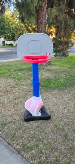 LITTLE TIKES  BASKETBALL  NUEVO