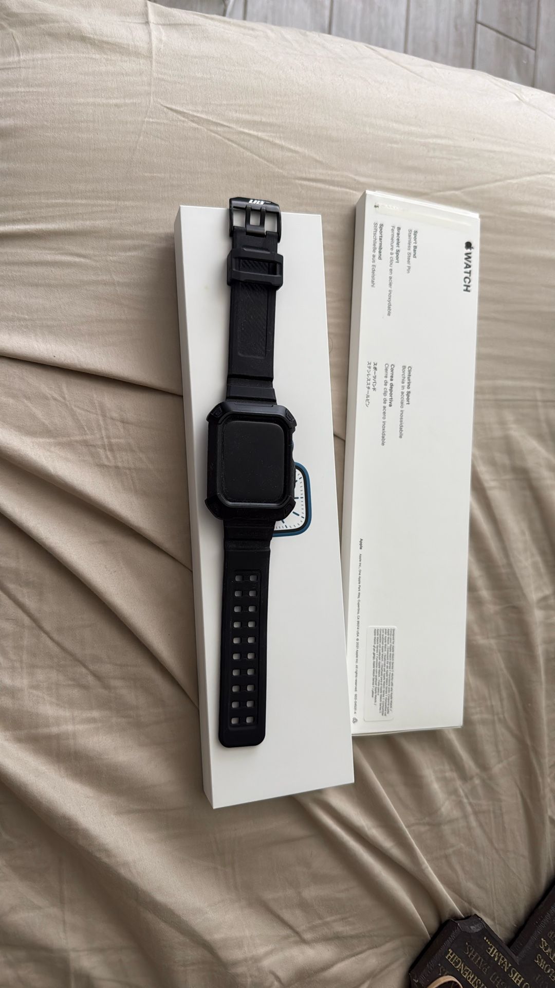 apple watch 7  new belt used about 2 times