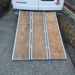 Folding Ramp