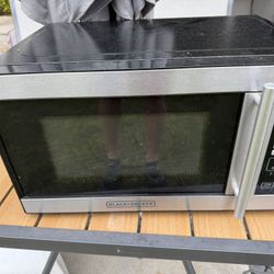 Black And Decker microwave