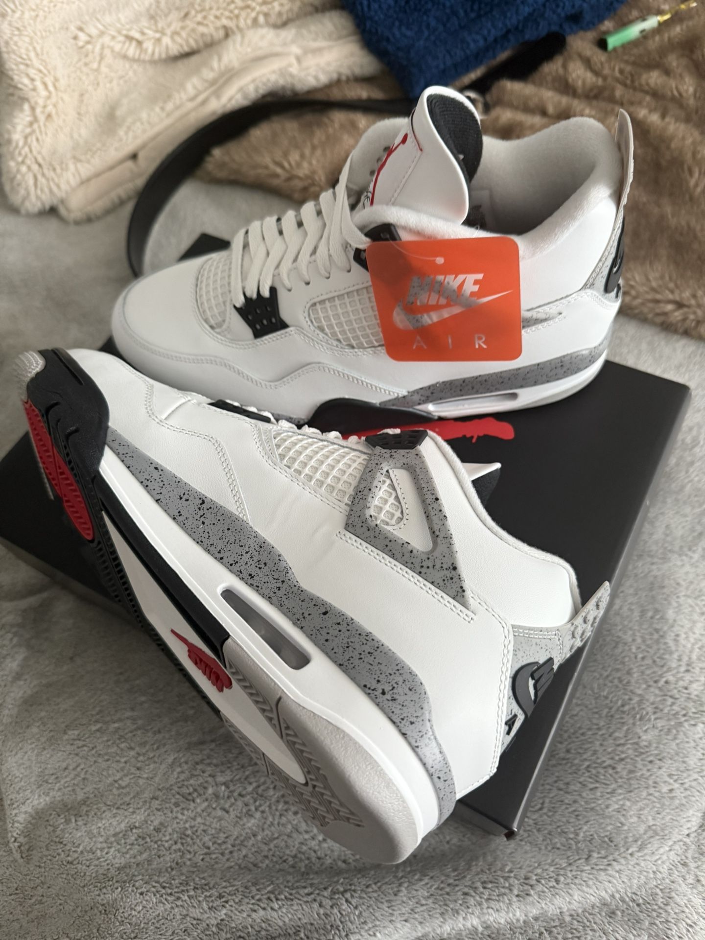 DS 10.5 Jordan 4 White Cement W/Receipts