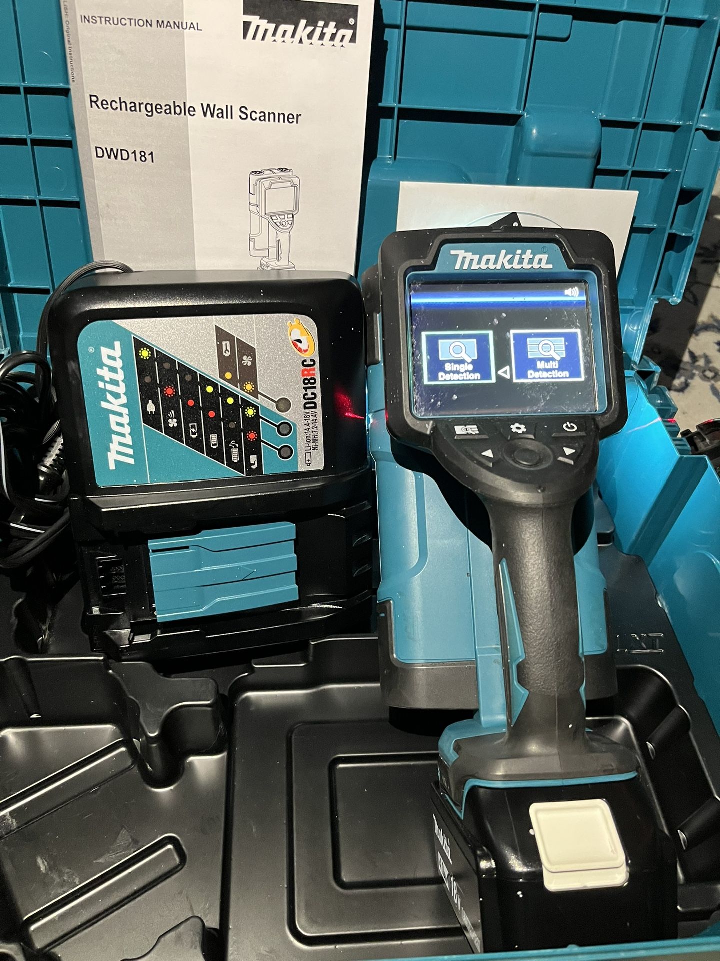 Makita Multi Material Scanner