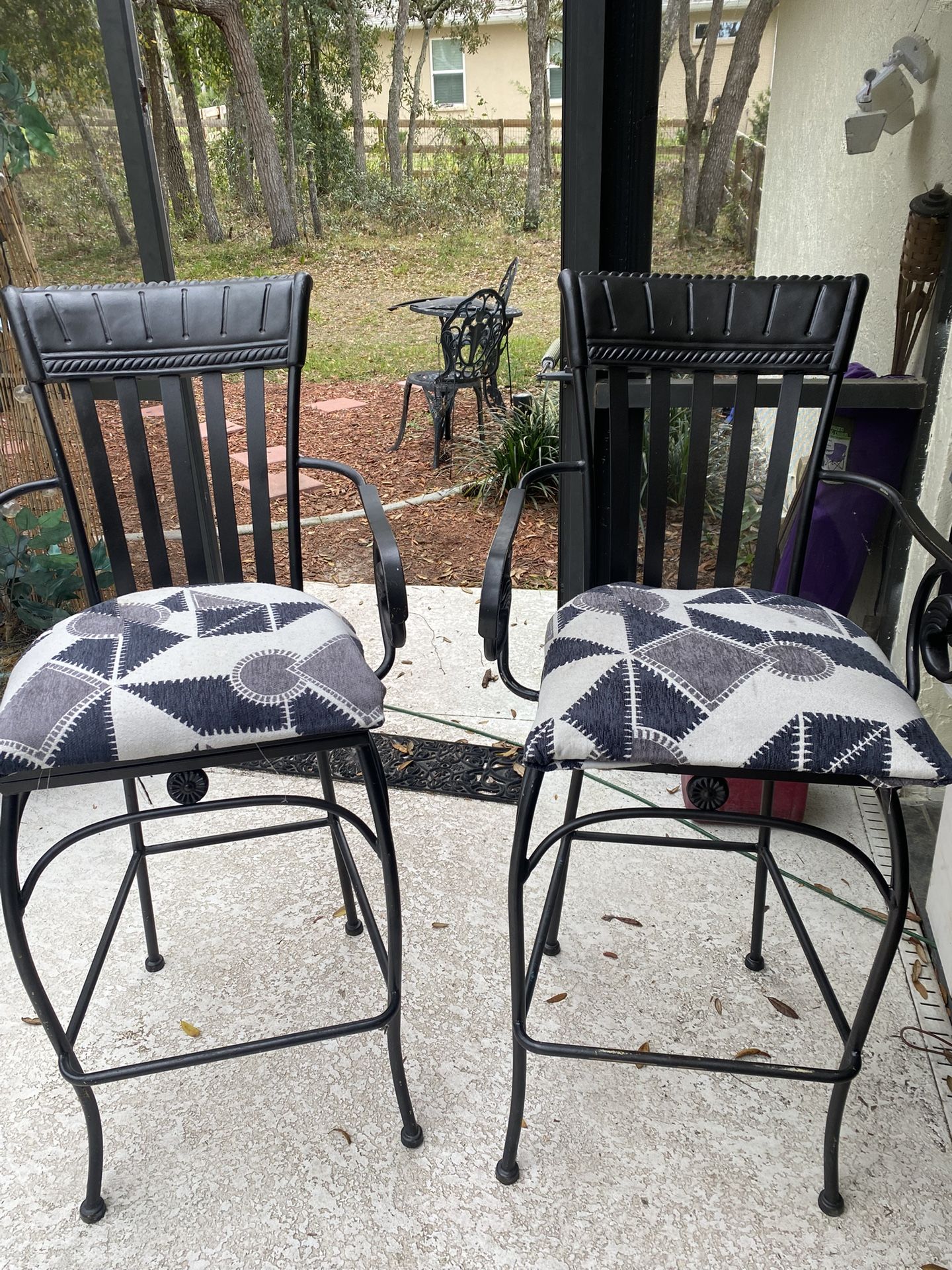 30 In Bar Stools