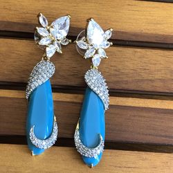 Beautiful gold plated earrings