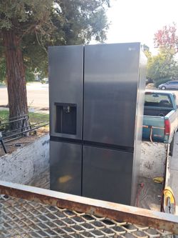 LG refrigerator
