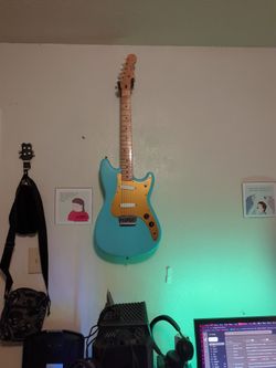 Squier Duo Sonic and Hardcase