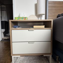 Modern 2-Drawer Nightstand 