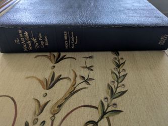 MacArthur NKJV large print Bible
