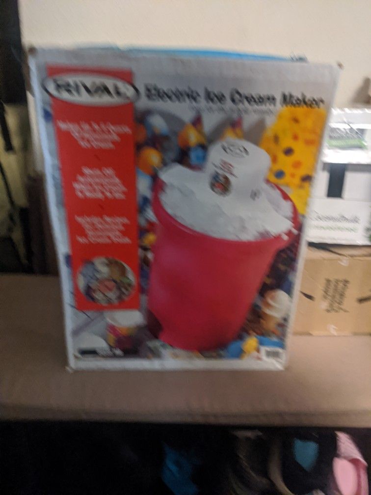 Electric Ice Cream Maker