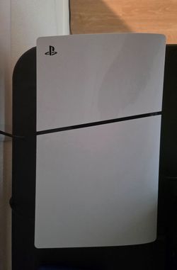 PlayStation 5 Slim, Disc Version, 1TB, 2k26 Bundle