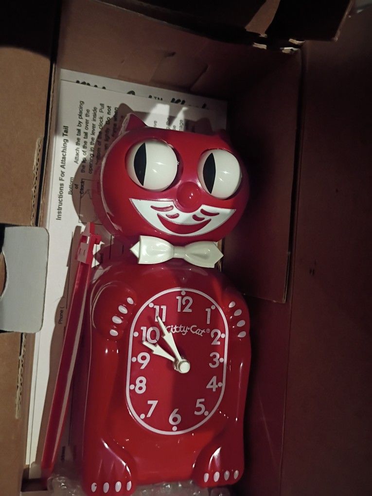 Kitty Cat Clock