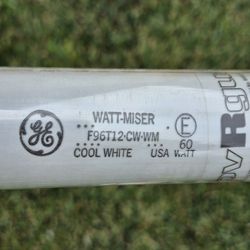 30 Quantity GE Light Bulbs