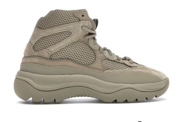YZY BOOTS 