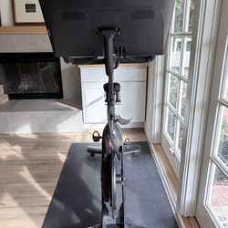 Peloton Bike(2019 Purchased) 