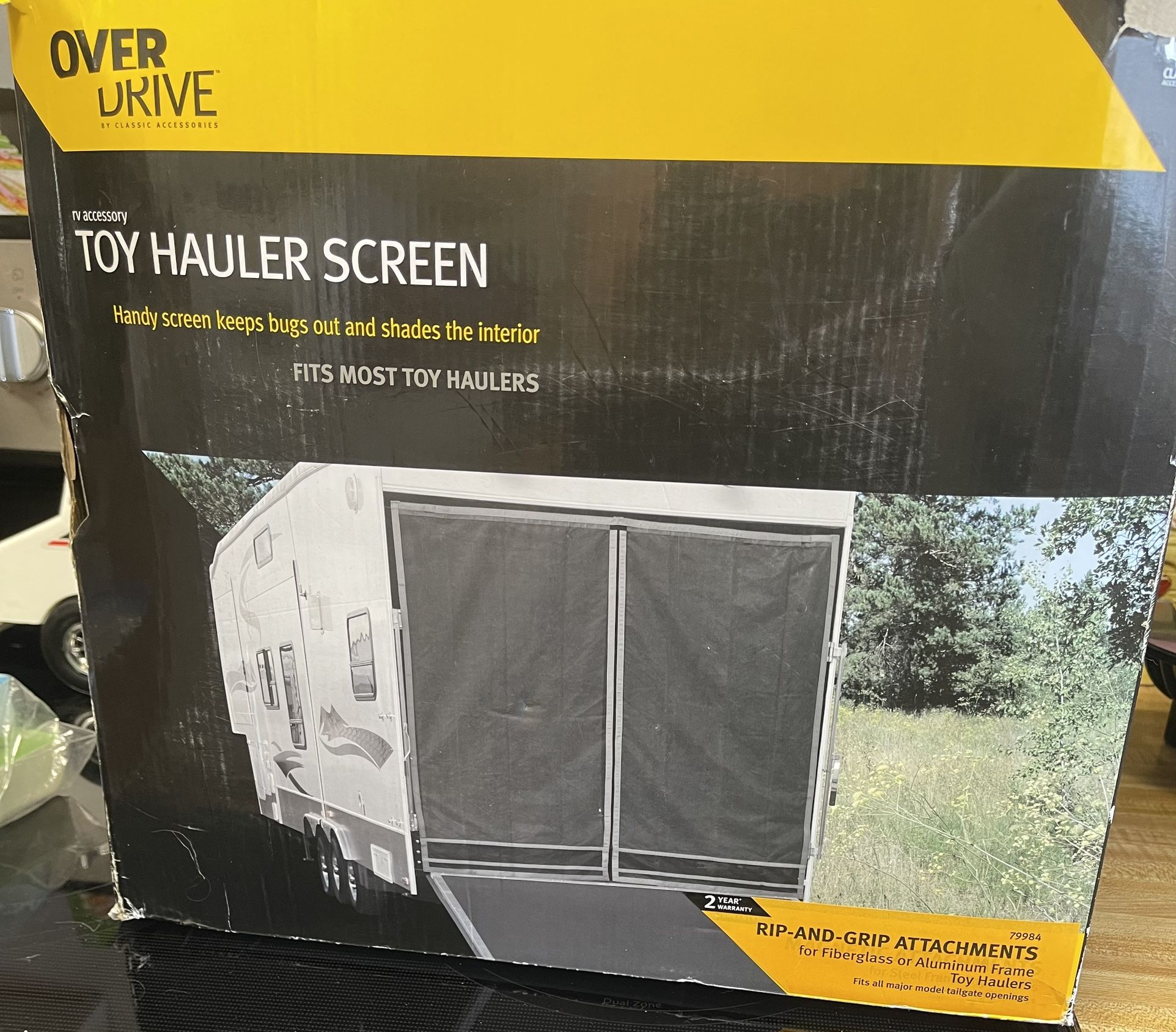 Toyhauler Screen