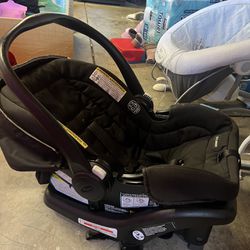 Graci infant car seat & Base 