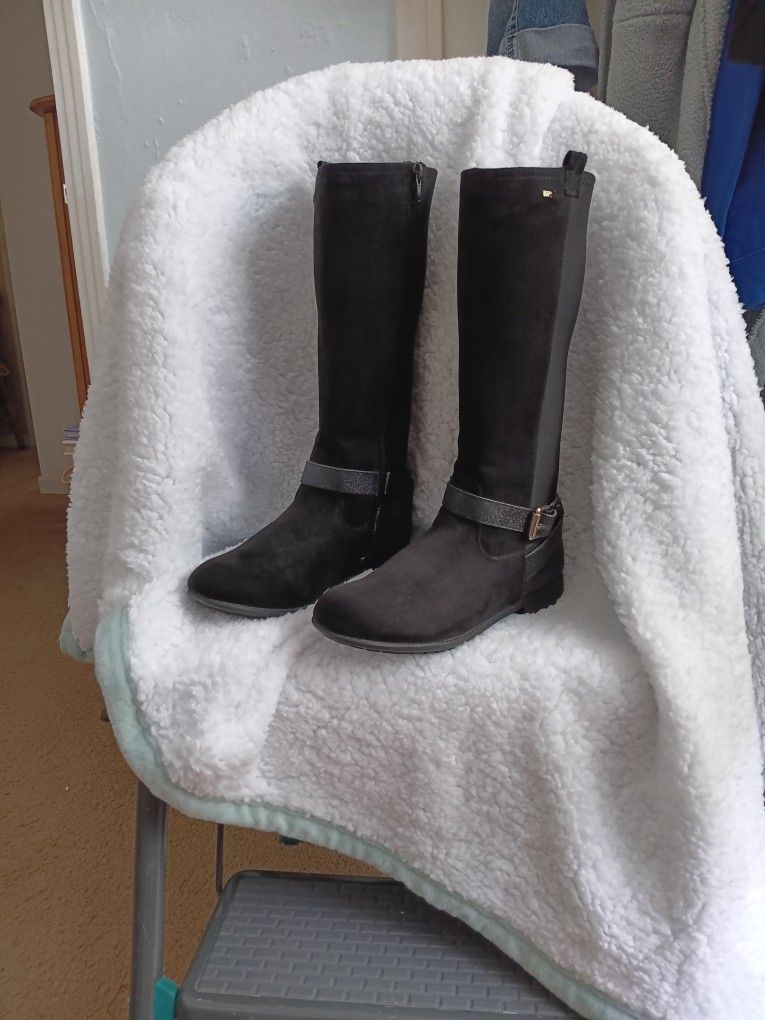 Women's/girls Black Boots