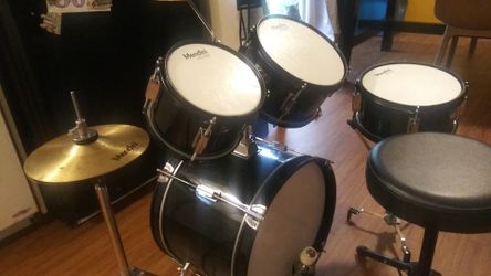 Kid's drum set