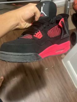 Air Jordan 4 Red Thunder Sneaker