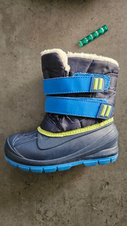 Toddler snow boots size 10 boys
