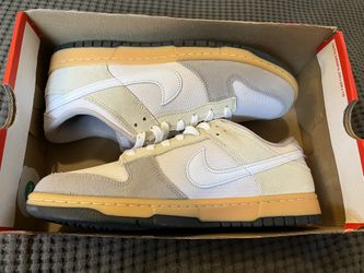 Nike Dunk Low Size 9