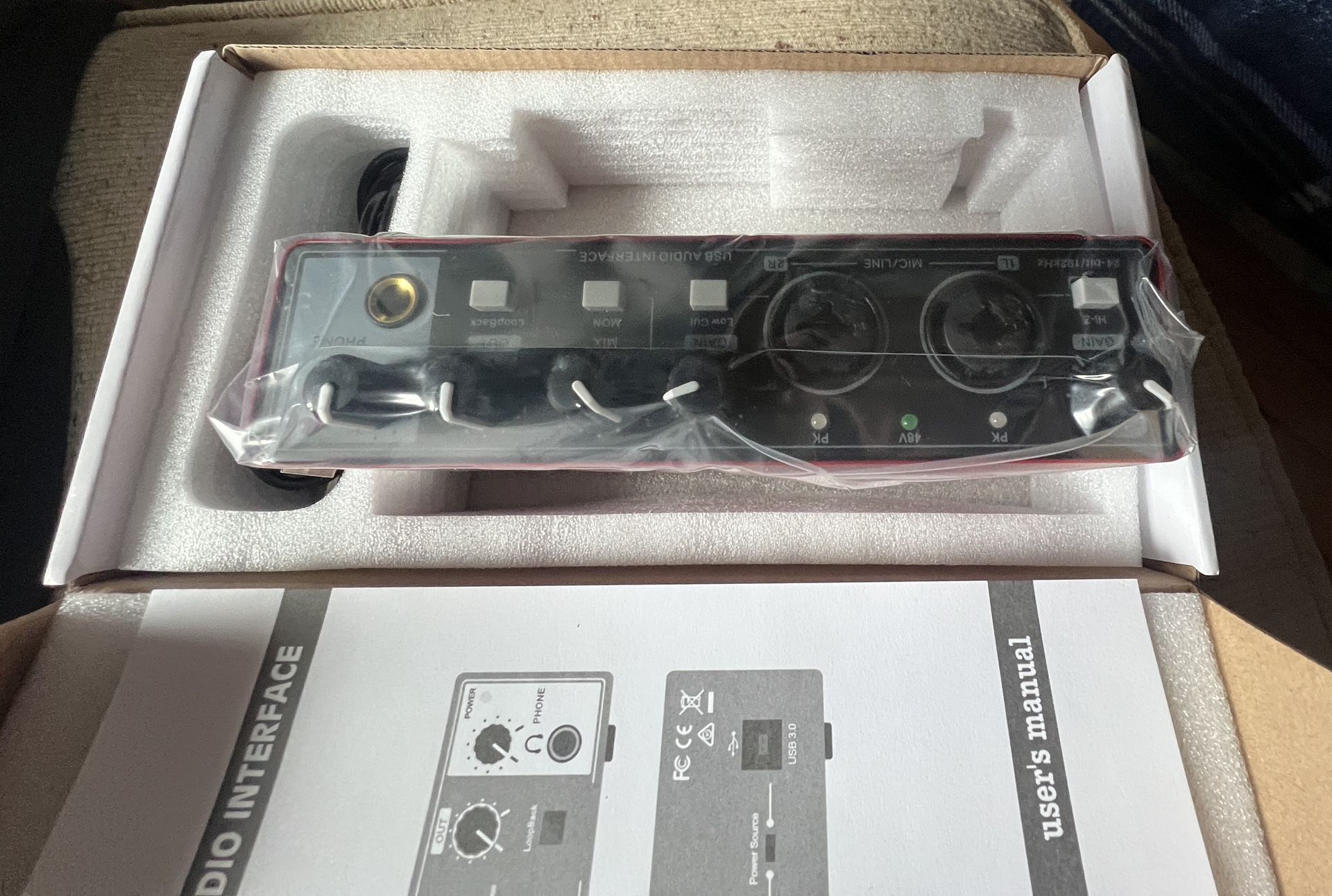 $60 OR BEST OFFER!! Depusheng Professional Audio Interface Sound Card.