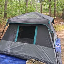 Tent, Dark .. Sleeps 4