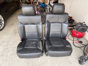 2008 Hummer H2 seats (pair)