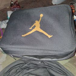 Jordan Shoe Bag W/ Golden Medi Com Toy